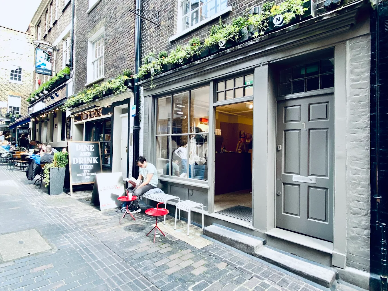 Café Vins x Garden Party Magazine